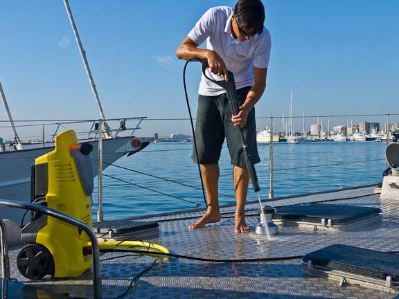 Boat cleaning