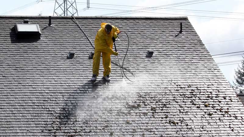 Roof Pressure Cleaning