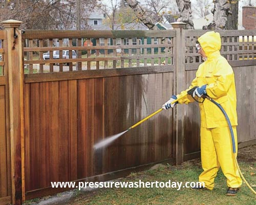 Maintaining a Fence with pressure washers